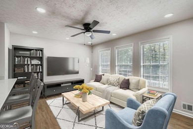 644 Navarre Dr unit 4, Stone Mountain, GA 30087 - photo 6