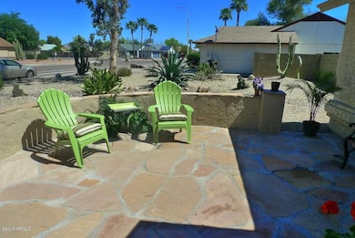 front flagstone patio.JPG