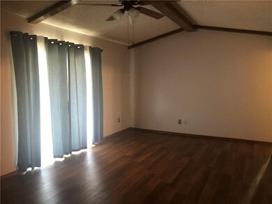 416 N Morgan Dr, Moore, OK 73160 - photo 5