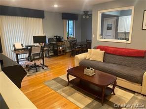 263 River Ave unit 6 Au, Patchogue, NY 11772 - photo 5