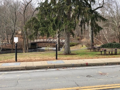 2 Whitman St, Smithfield, RI 02917 - photo 2