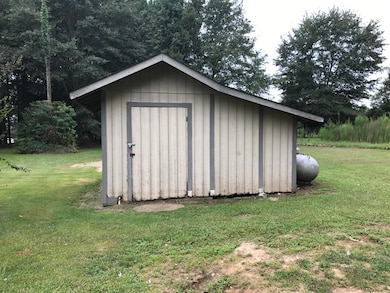 163 Cedar Ln, Laurel, MS 39443 - photo 4