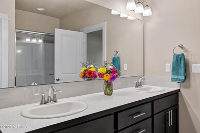 Double Sinks in primary bath