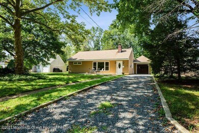 26 Lakeside Dr, Matawan, NJ 07747 - photo 2
