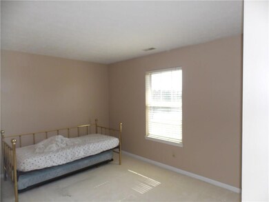 12992 Dellinger Dr, Fishers, IN 46038 - photo 5