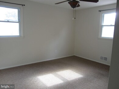 307 Glyndon Dr, Reisterstown, MD 21136 - photo 7