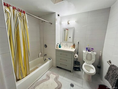 13216 Maple Ave unit 3A, Flushing, NY 11355 - photo 4