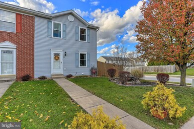 75 S Gala unit 456, Littlestown, PA 17340 - photo 2