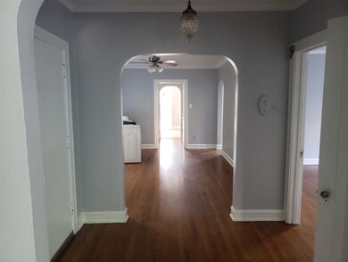 6126 N Washtenaw Ave unit 1, Chicago, IL 60659 - photo 4