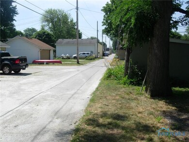 915 West St, Genoa, OH 43430 - photo 7
