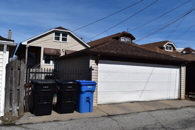 5249 W Oakdale Ave, Chicago, IL 60641 - photo 2