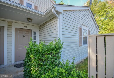 19949 Appledowre Cir, Germantown, MD 20876 - photo 2
