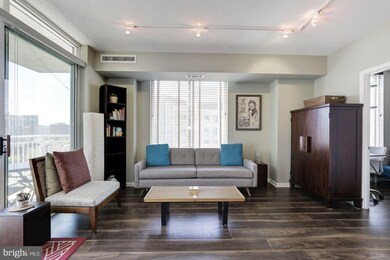 The Crescent unit 903, Silver Spring, MD 20910 - photo 6