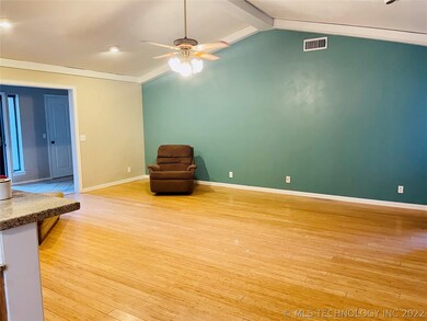 1233 W Edgewater St, Broken Arrow, OK 74012 - photo 5