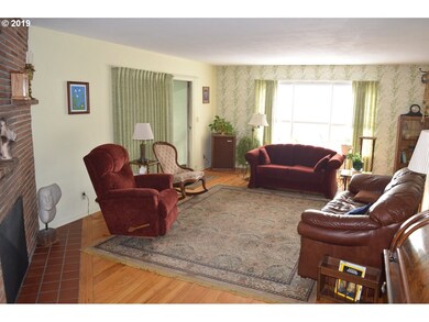 731 NW 5th St, Pendleton, OR 97801 - photo 3