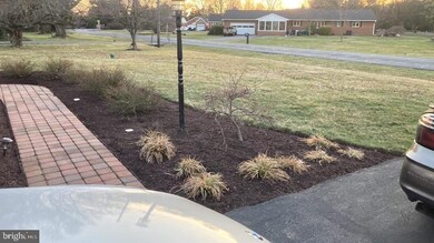 7903 Clover Hill Dr, Frederick, MD 21702 - photo 4