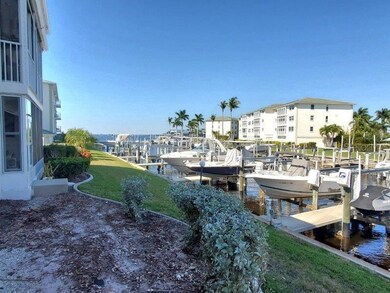 130 Breakers Ct unit 212, Punta Gorda, FL 33950 - photo 2