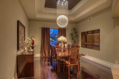 005_Dining Room