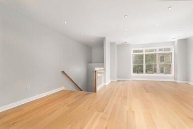 18 Constitution Way unit TH, Jersey City, NJ 07305 - photo 4