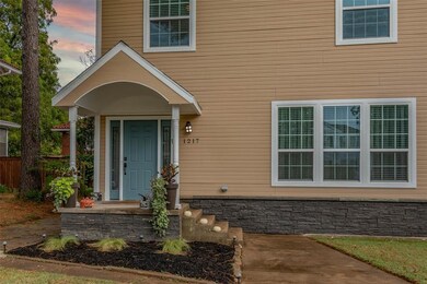 1217 W Gandy St, Denison, TX 75020 - photo 2