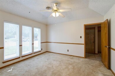 7601 John Carroll Dr, Abilene, TX 79606 - photo 6