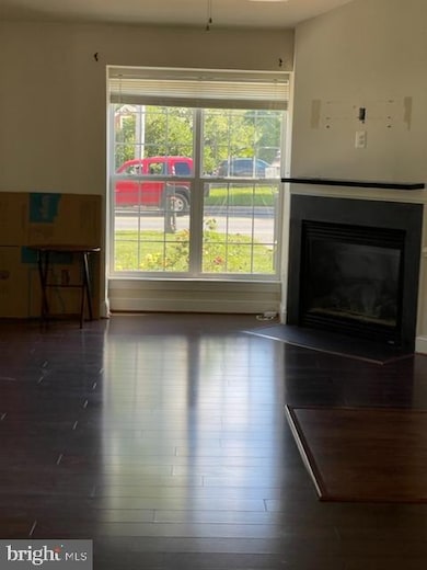 7308 Sandy Spring Rd, Laurel, MD 20707 - photo 3