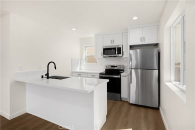 102 E Avenida San Gabriel unit C, San Clemente, CA 92672 - photo 2