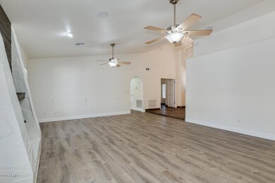 06-Lynwood