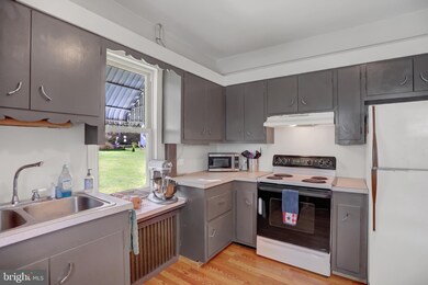 411 N 5th St, Newport, PA 17074 - photo 6