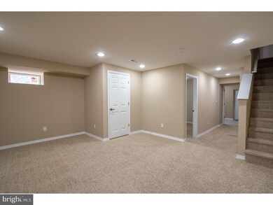 431 E Woodlawn St, Philadelphia, PA 19144 - photo 4