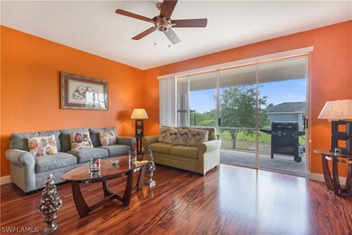 NEW  High-End Laminate Flooring w/ Gorgeous Colors