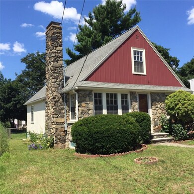 75 Edgemere Rd, Pawtucket, RI 02861 - photo 3