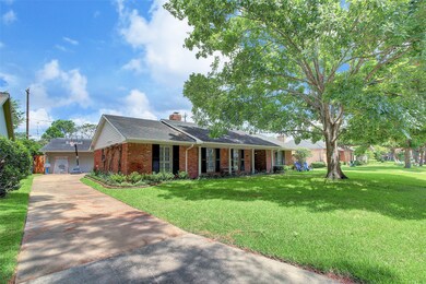 6138 Chevy Chase Dr, Houston, TX 77057 - photo 2