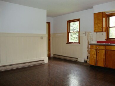 8947 Union Pier Rd, Three Oaks, MI 49128 - photo 5