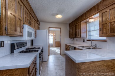 1208 W Ithica St, Broken Arrow, OK 74012 - photo 4