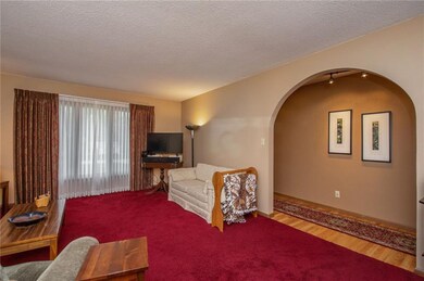 2130 Watrous Ave, Des Moines, IA 50321 - photo 4