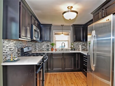 45 Booth Ave, Pawtucket, RI 02861 - photo 4