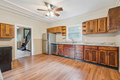 2071 N Main St, Dubuque, IA 52001 - photo 7