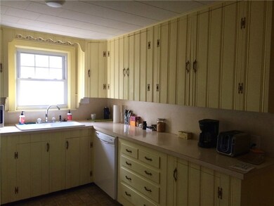 205 Becker Ave, Riverside, RI 02915 - photo 5