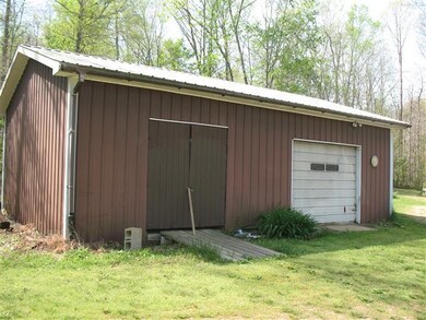 200 Misty Hollow Rd, Stewart, TN 37175 - photo 4