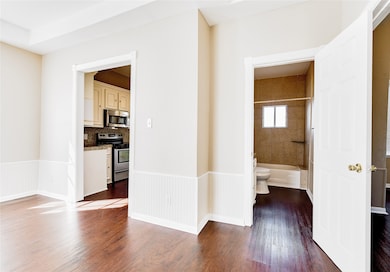 519 Northwood St, Houston, TX 77009 - photo 7