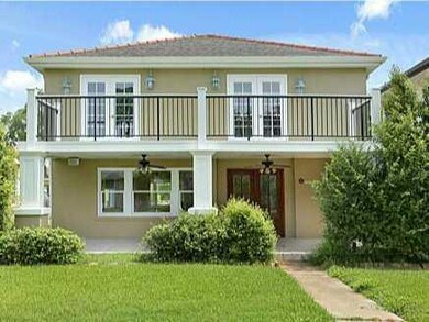 Photo. Daisy Lane side