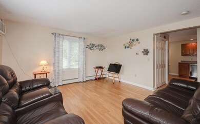 381 Blucher St, Manchester, NH 03102 - photo 7