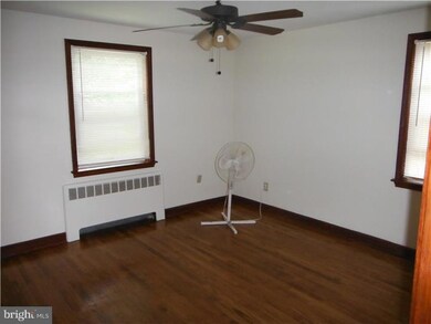 3813 Schuylkill Rd, Spring City, PA 19475 - photo 6
