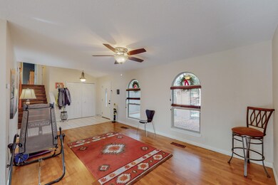 6512 Colleen Ave NE, Albuquerque, NM 87109 - photo 6
