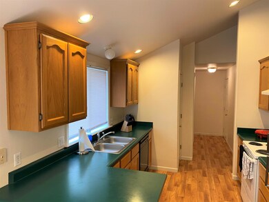 1121 Marilee St, Central Point, OR 97502 - photo 6