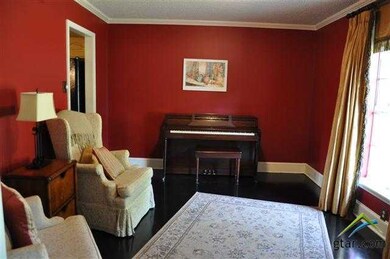 401 401 Brookwood Dr, Tyler, TX 75701 - photo 6