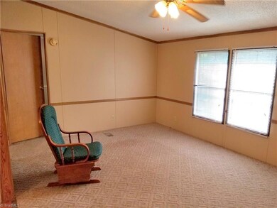 2205 Woodfield Dr, Sophia, NC 27350 - photo 3