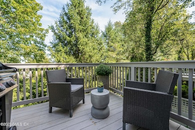 59 Le Grande Ave unit 5, Greenwich, CT 06830 - photo 2