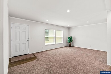 1025 S 6th St, Harrisburg, OR 97446 - photo 5